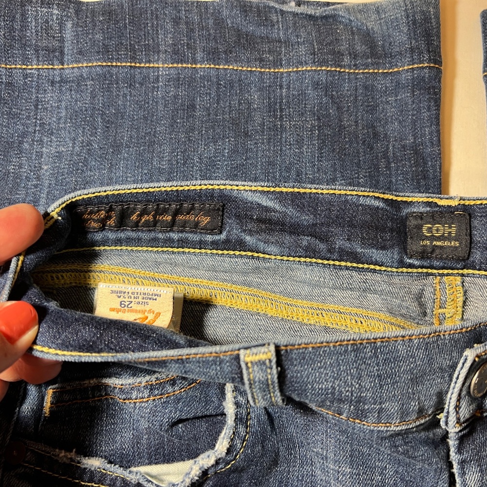 COH Citizens of Humanity. High rise, wide leg-flare bottom, Size 29, 32" Inseam - Picture 6 of 8